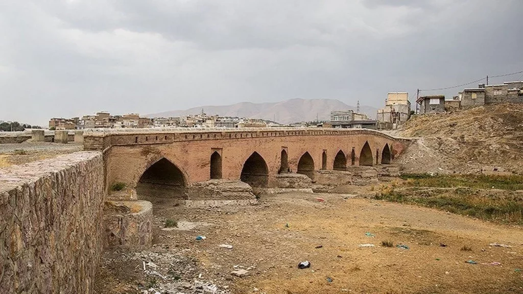 کورد و سیاسەت ٣