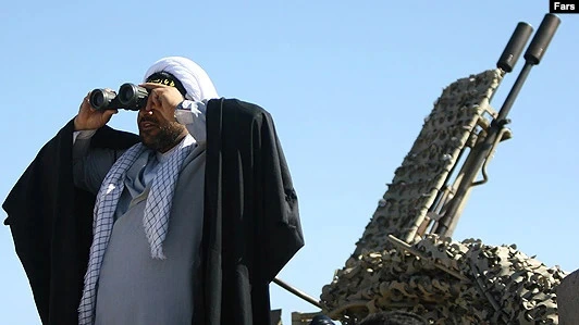 مانۆریی ئاسمانی سپا و ئەرتەش مانۆری ئاسمانی سپا و ئەرتەش